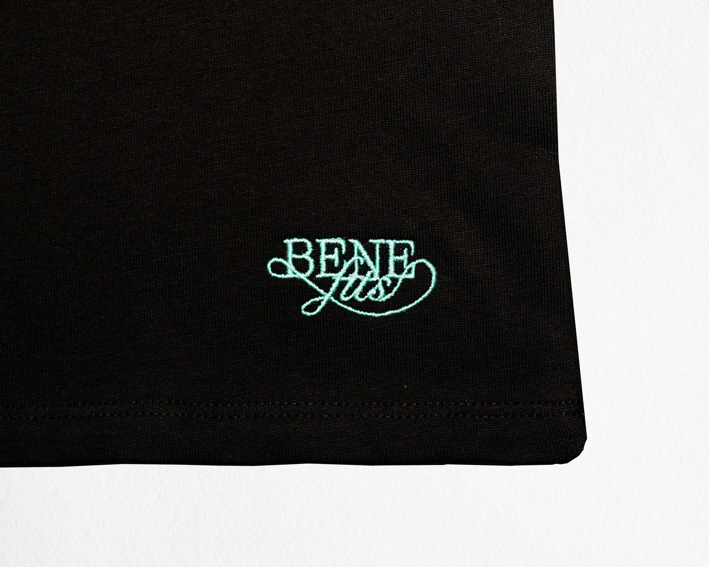 FRONT ROW TEE BLACK